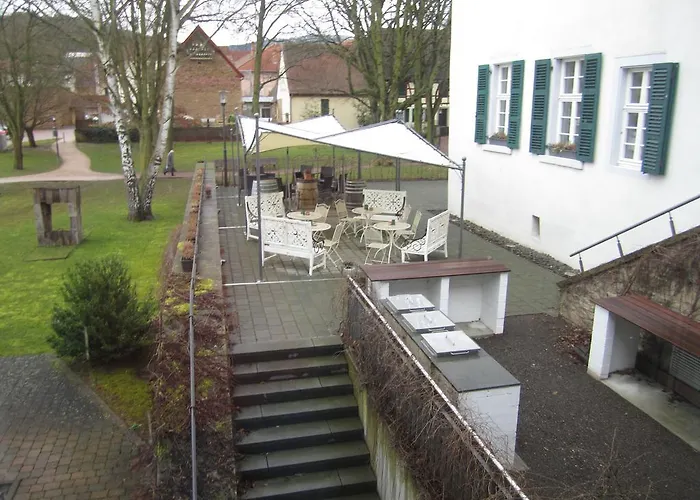 Prima Schloss מלון 3*